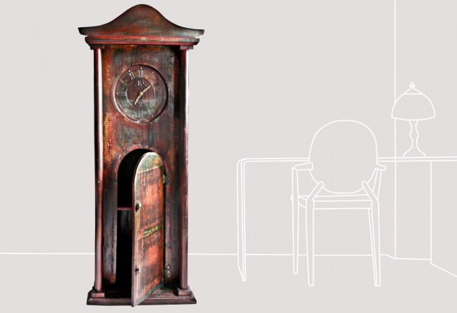 a-clock-with-cocktail-cabinet.jpg